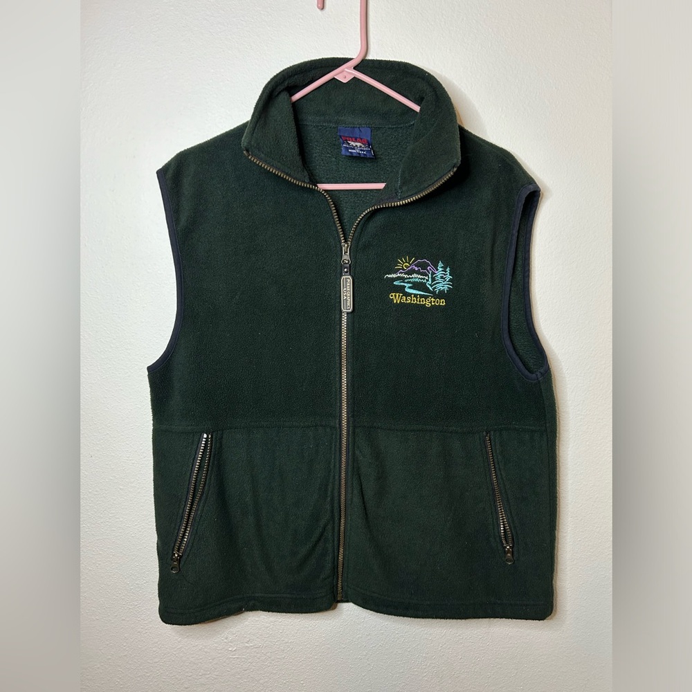 Polar Graphics USA Dark Green Fleece Vest W/Washington Embroided Logo  Size M